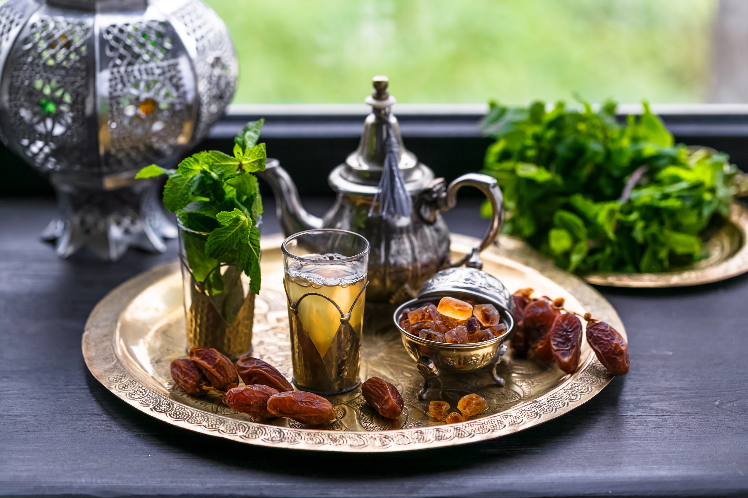 Moroccan,Tea,With,Mint,And,Sugar,In,A,Glasses,On